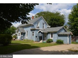 527 6th Ave, Faribault, MN 55021-4175