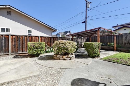 1450 Olympic Dr, Milpitas CA exterior