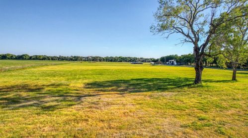 5400 Temple Hall Hwy, Granbury, TX 76049-2641