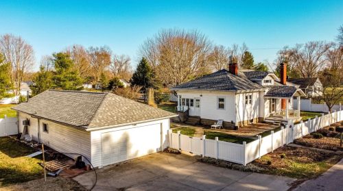 3025 Mulberry St, Miami, OH 45056-9382