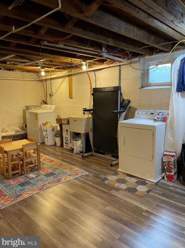 3212 Hilltop Rd, Newtown Square PA  19073-4207 exterior