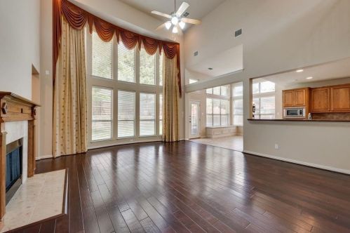 3604 Leanne Dr, Lewisville TX  75022-0962 exterior