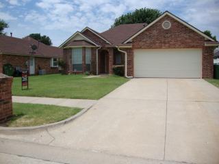 4904 Cinderwood Dr, Yukon, OK 73099-2118