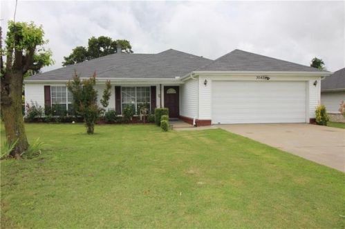 3043 Kasey Ave, Springdale AR  72764-6720 exterior