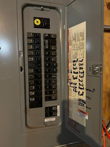 1 Ash St, Northwood NH  03261-3906 exterior