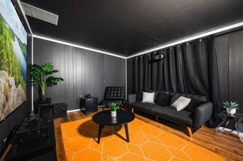 328 Sherwood Blvd, Big Bear City CA  92314 exterior