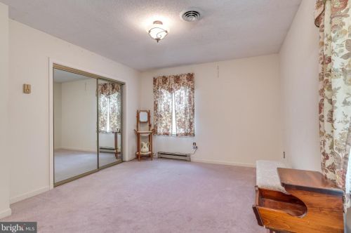 533 Morison St, Charles Town WV  25414-1144 exterior