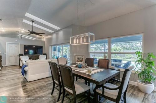 2399 Floresta Dr, Fort Pierce FL  34984-5218 exterior