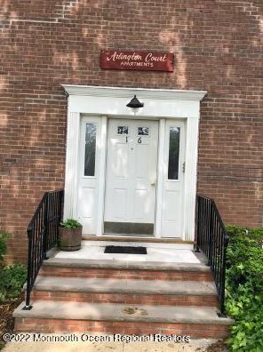 2 Arlington Ct, Ocean Grove, NJ 07756-1601