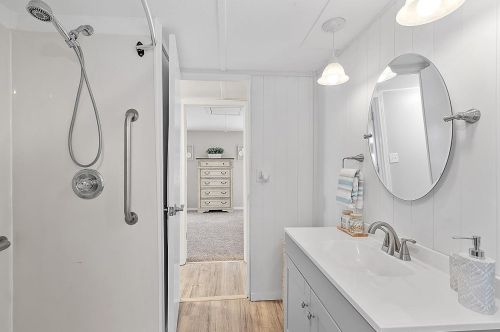 20 Lee Ann St, Nashua NH  03062-3572 exterior