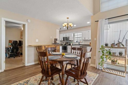 1927 Patrician Way, Fort Walton Beach FL  32547-1036 exterior