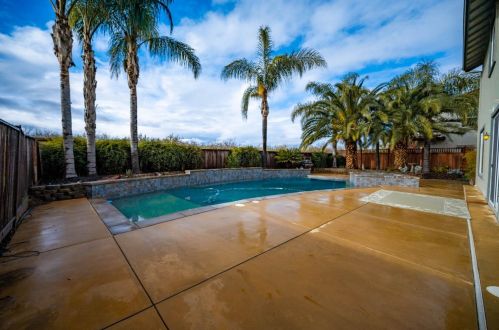 704 Stetson Dr, Valley Home CA  95361-8572 exterior