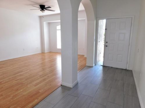 1613 Gray Bark Dr, Oldsmar FL  34677-2766 exterior