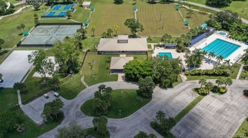 2954 Westlake Cir, Palm City FL  34990-4615 exterior