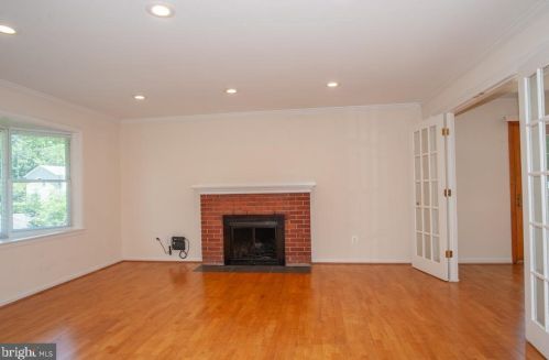 6209 Julian St, Springfield VA  22150-4034 exterior