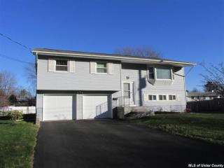 9 Willow Rd, West Saugerties, NY 12477-2139