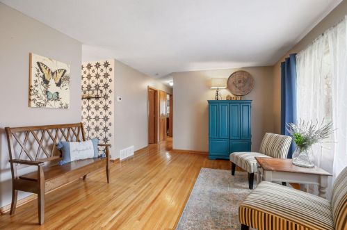 7320 Concerto Curv, Minneapolis, MN 55432-3203