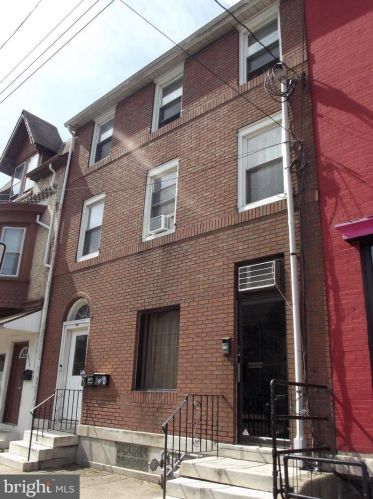 422 Main St, Norristown, PA 19401-5169