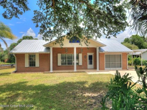 501 Barber St, Sebastian, FL 32958-4403