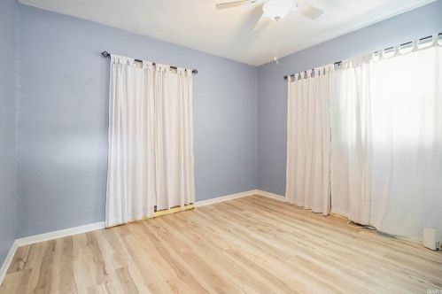 510 12 St, Mishawaka IN 46544-5411 exterior