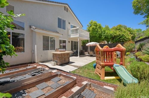 43014 Camino Caruna, Temecula CA  92592-3787 exterior