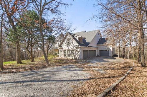 239 Aqua Marine Dr, Oak Point, TX 75068-2301