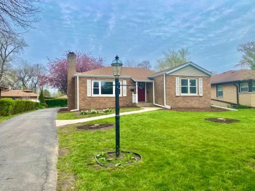 8309 Baring Ave, Hammond, IN 46321-2003