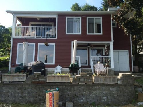 16 Maple Pkwy, Sparta NJ  07871-2011 exterior