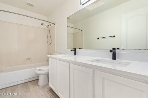 6851 Kern Dr, Tucson AZ  85743-1027 exterior