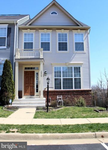 2424 Battery Hill Cir, Woodbridge, VA 22191-6527