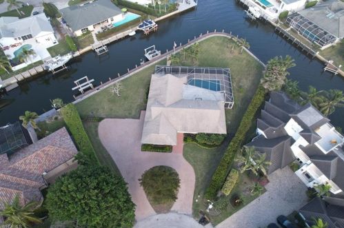 2185 Trout Ct, Naples, FL 34102-1541