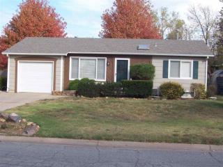 1802 50th St, Wichita, KS 67216-3203