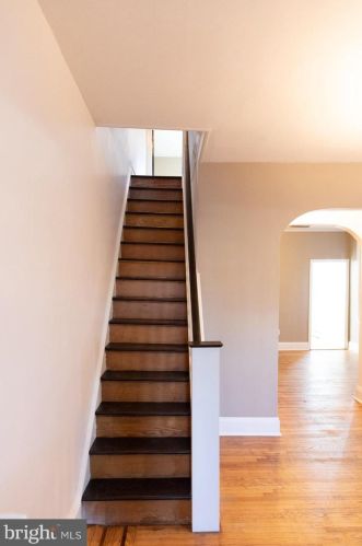 540 Chew Ave, Philadelphia PA 19120-2465 exterior