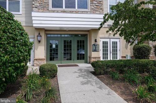 326 Masterson Ct, Trenton, NJ 08618-1439