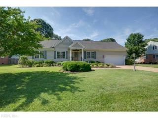 103 Lambs Crk Dr, Yorktown VA  23693-2300 exterior