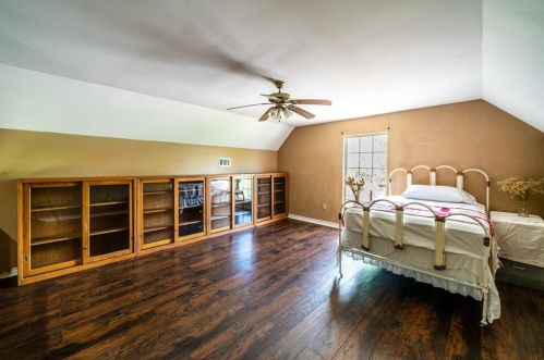 1511 Walnut Grv Rd, Midlothian TX  76065-4749 exterior