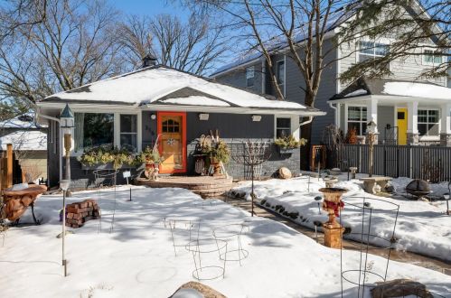 316 Meadow Ln, Minneapolis, MN 55416-3409