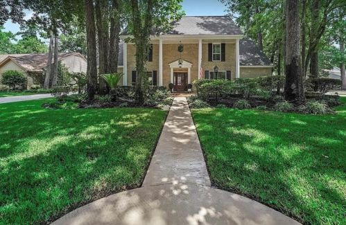 1302 Trailwood Village Dr, Humble, TX 77339-3327