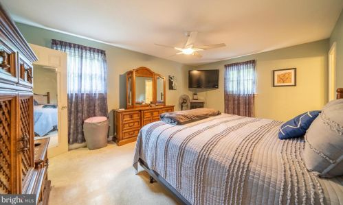 401 Santillo Way, Downingtown PA  19335-3132 exterior