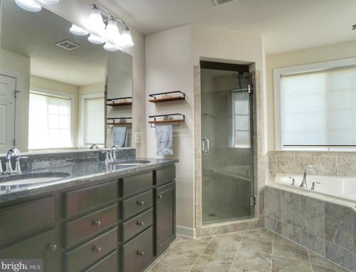 39068 Irish Corner Rd, Lovettsville VA  20180-2742 exterior