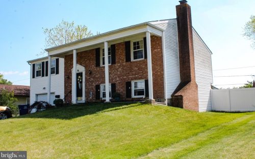 75 Northgate Ln, Willingboro, NJ 08046-1310