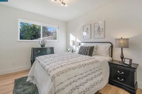 1177 Coad Ct, West Pittsburg CA  94565-6204 exterior