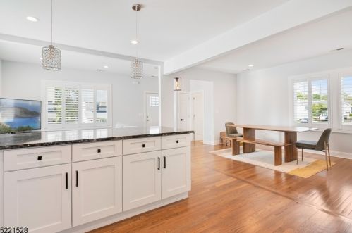 21 Wall St, Cranford NJ  07016-3448 exterior