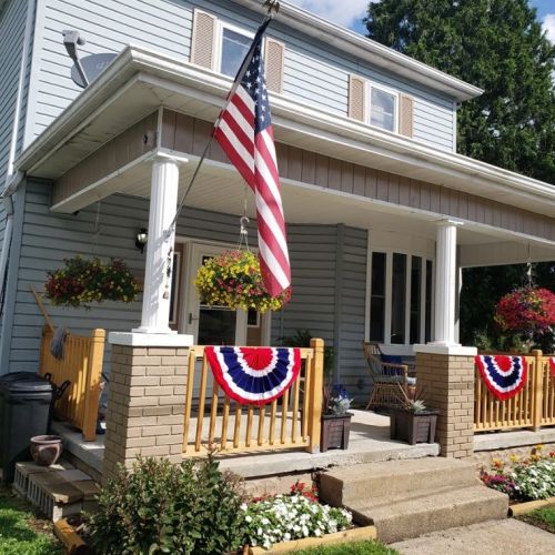 614 Park St, South Connellsville, PA 15425-3420