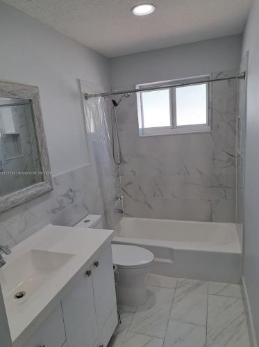 7790 42nd St, Hollywood FL  33024-8410 exterior