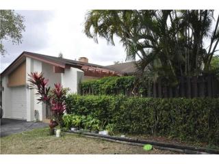 12988 108th Street Cir, Miami, FL 33186-3454