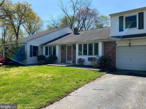 2736 Apple Valley Ln, Norristown, PA 19403-2202