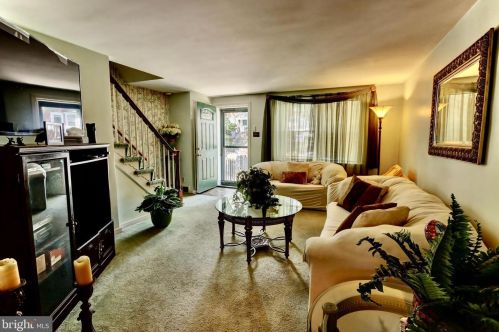 2453 Mercer St, Harrisburg PA  17104-2132 exterior