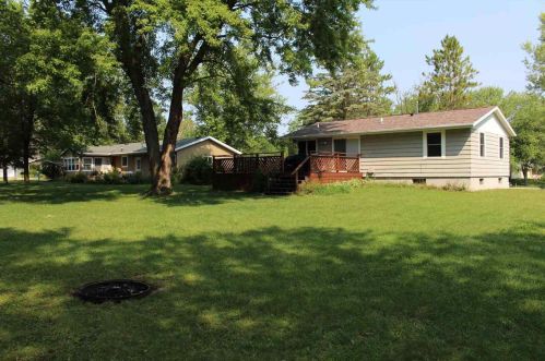 1621 Crystal Dr, Edgerton, WI 53534-8645