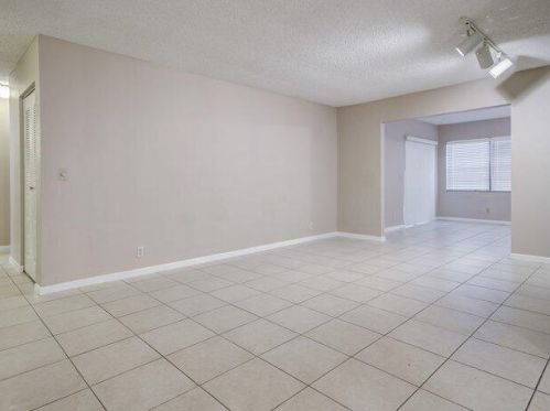 9225 Affirmed Ln, Boca Raton, FL 33496-1886